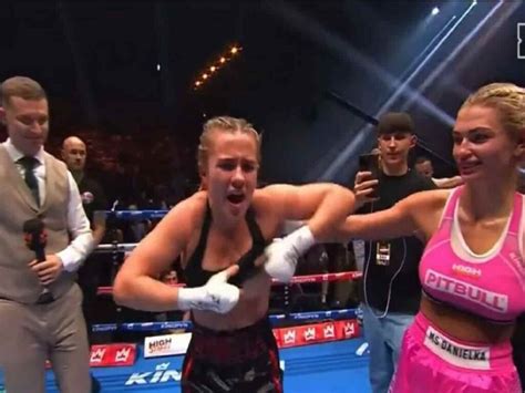 boxer flashes crowd after fight|OnlyF*ns model Daniella Hemsley apologises for。